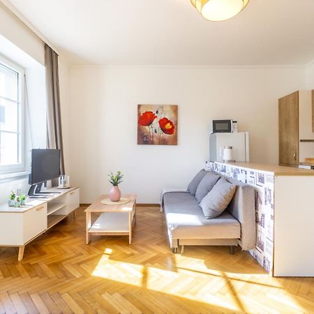 Next To Stadion, Near To Lainzer Tiergarten Διαμέρισμα Βιέννη Εξωτερικό φωτογραφία